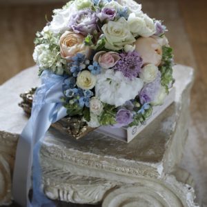 サムシングブルーのブーケ