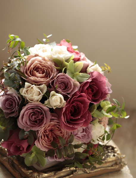 アンティークカラーのラウンドブーケ