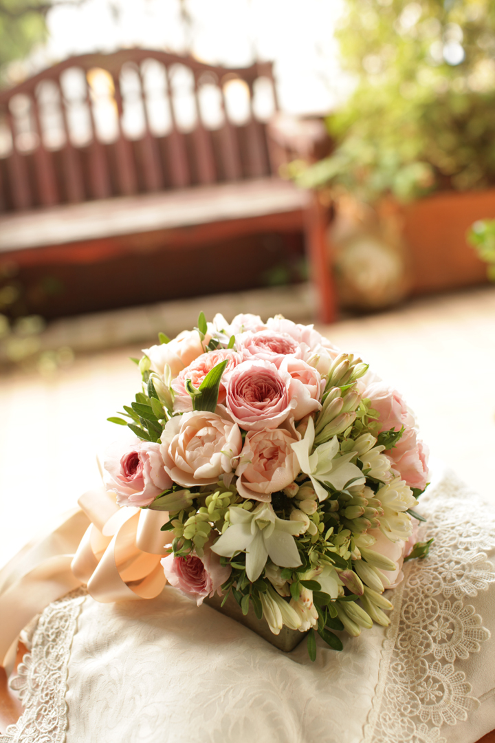 チューべローズのラウンドブーケ