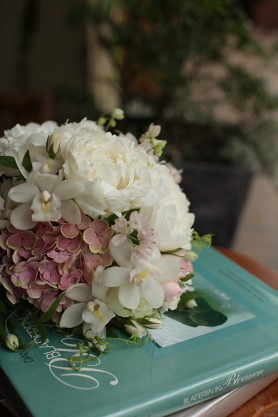 シンビジウムラウンドブーケ