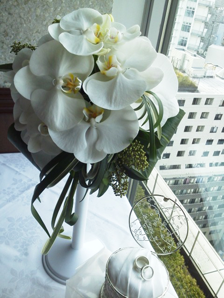 胡蝶蘭ラウンドブーケ