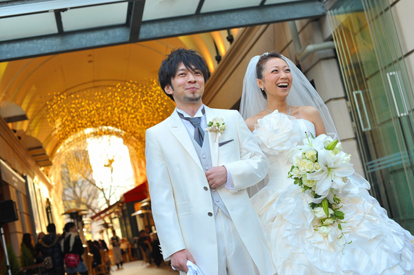 ユリキャスケードブーケ