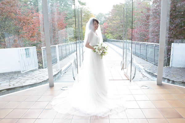 カラーのクラッチブーケ