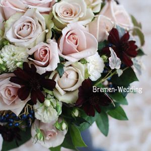 チョコレートコスモスのブーケ