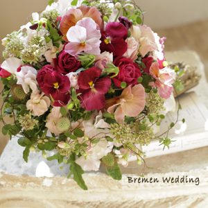 パンジーのラウンドブーケ