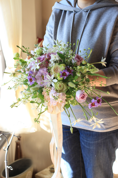 小花いっぱいクラッチブーケ