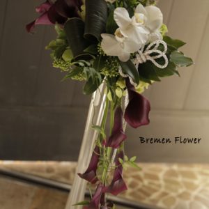 胡蝶蘭とカラーのブーケ