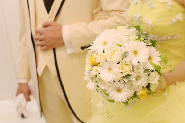 ガーベラのラウンドブーケ