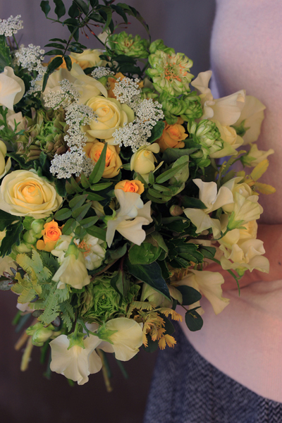 春のクラッチブーケ