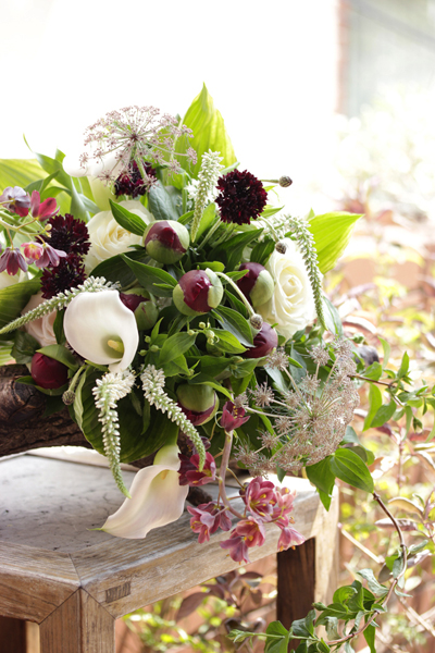 芍薬のクラッチブーケ