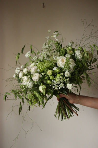 夏のクラッチブーケ