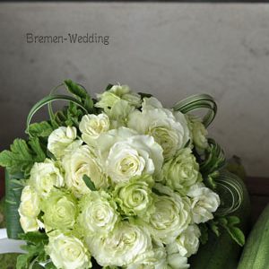 グリーンローズのラウンドブーケ