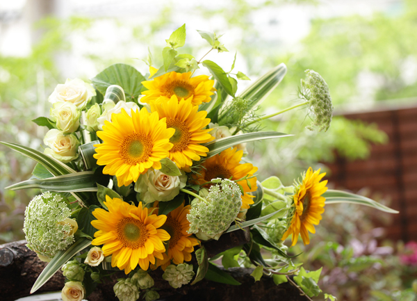 向日葵のクラッチブーケ