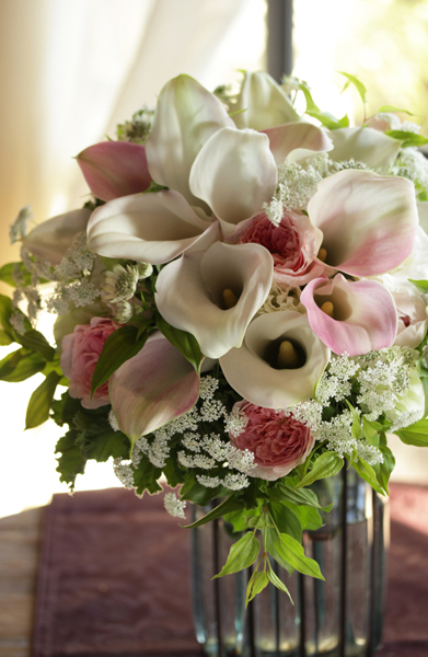 カラーのクラッチブーケ