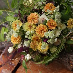 ジニアのナチュラルブーケ