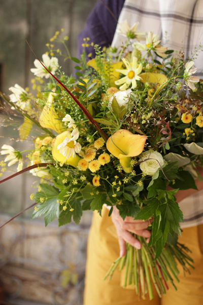 イエロークラッチブーケ