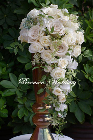 キャスケードブーケ