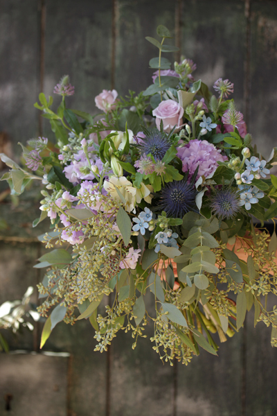 パープルブルーの花束