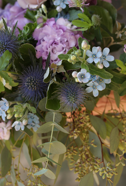 パープルブルーの花束