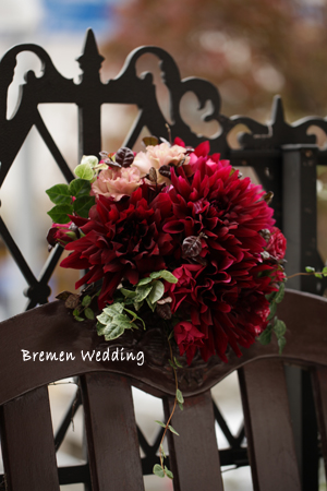 ダリアのラウンドブーケ