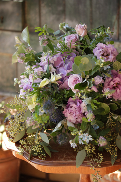 パープルブルーの花束