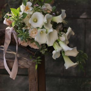 カラーのアームブーケ