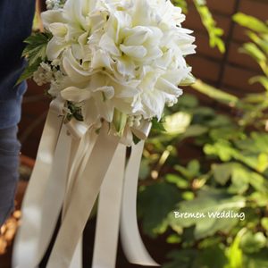 ユリのウェディングブーケ