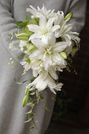 ユリのウェディングブーケ