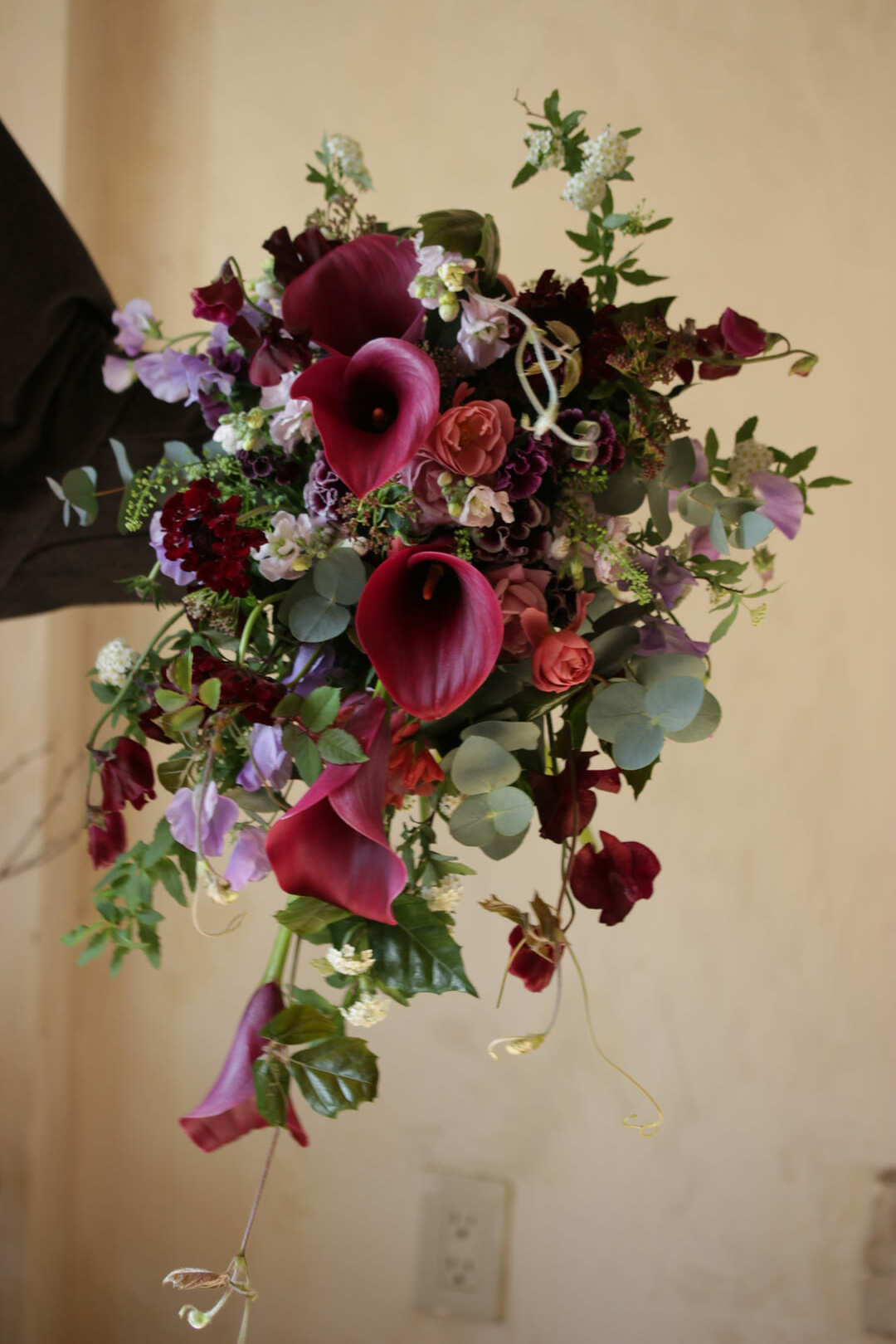 カラーのクラッチブーケ