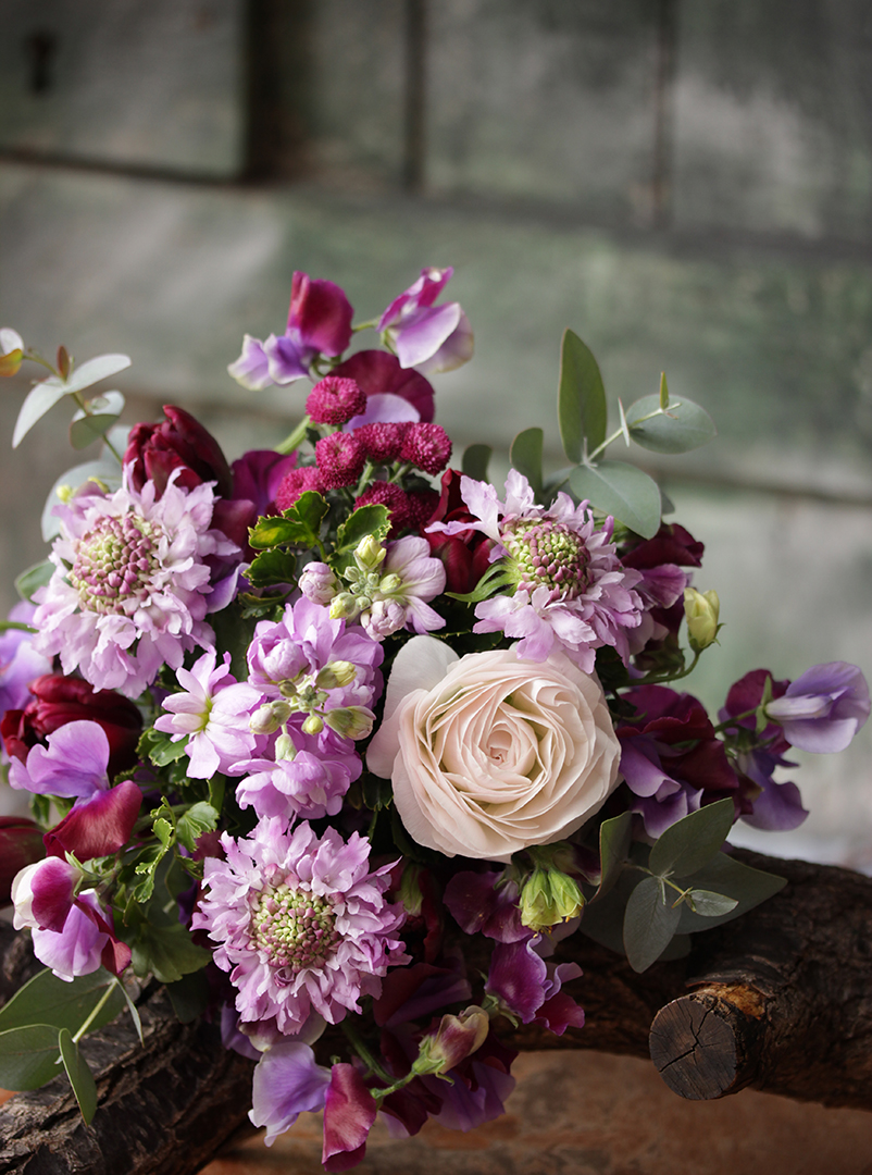 パープルカラーのミニブーケ