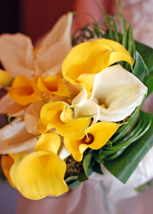 カラー２種のクラッチブーケ