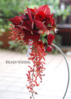 アンスリュームとバラのブーケ