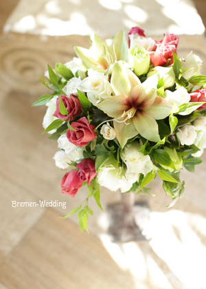 アマリリスのラウンドブーケ