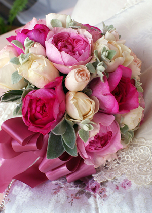 ‘イヴ･ピアッジェ'のラウンドブーケ