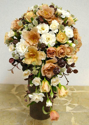 紅茶色のティアドロップブーケ