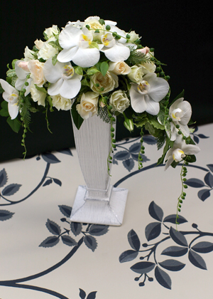 胡蝶蘭のクレッセントブーケ