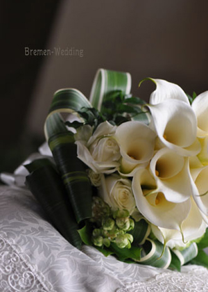 カラーのクラッチブーケ