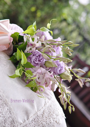 デンファレのクラッチブーケ