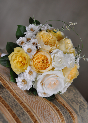 ビタミンカラーのラウンドブーケ