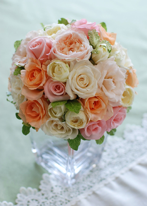 バラのグラデーションブーケ