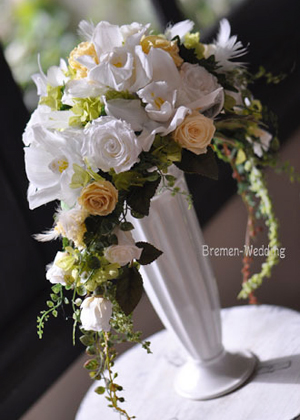 シンビジュームのクレッセントブーケ