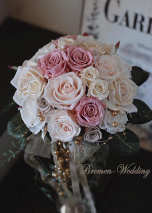 アンティークピンクのラウンドブーケ