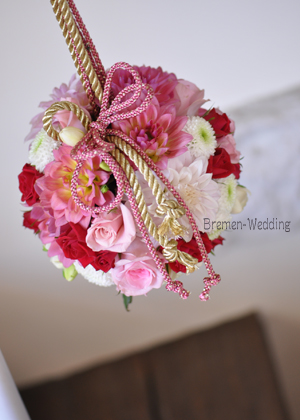 ダリアのボールブーケ