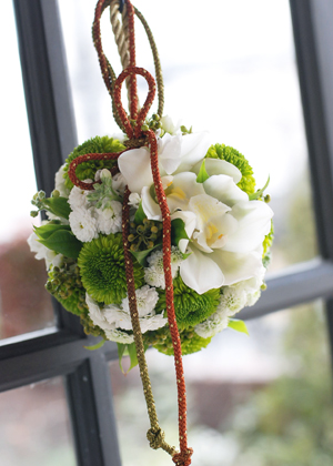 シンビジュームのボールブーケ