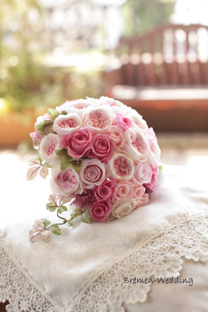 フーシャピンクのラウンドブーケ