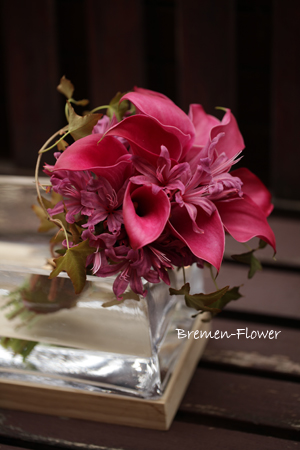 カラーのクラッチブーケ