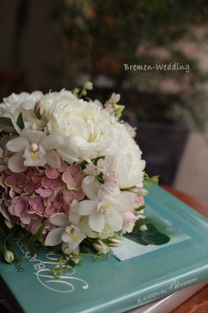 芍薬のラウンドブーケ