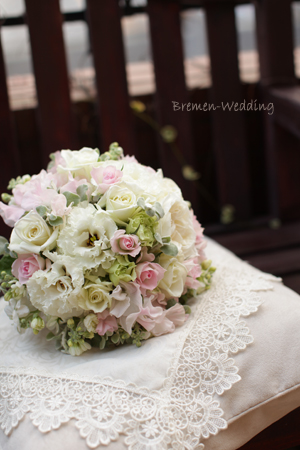 トルコキキョウのラウンドブーケ