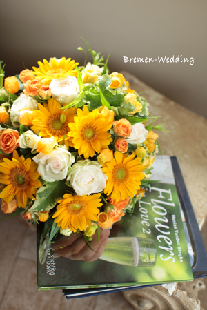 ひまわりのラウンドブーケ