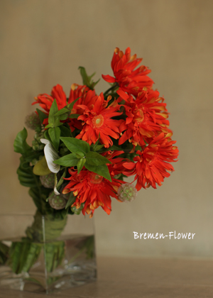 ガーベラのクラッチブーケ